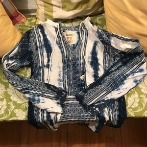 Never before worn lightweight pullover